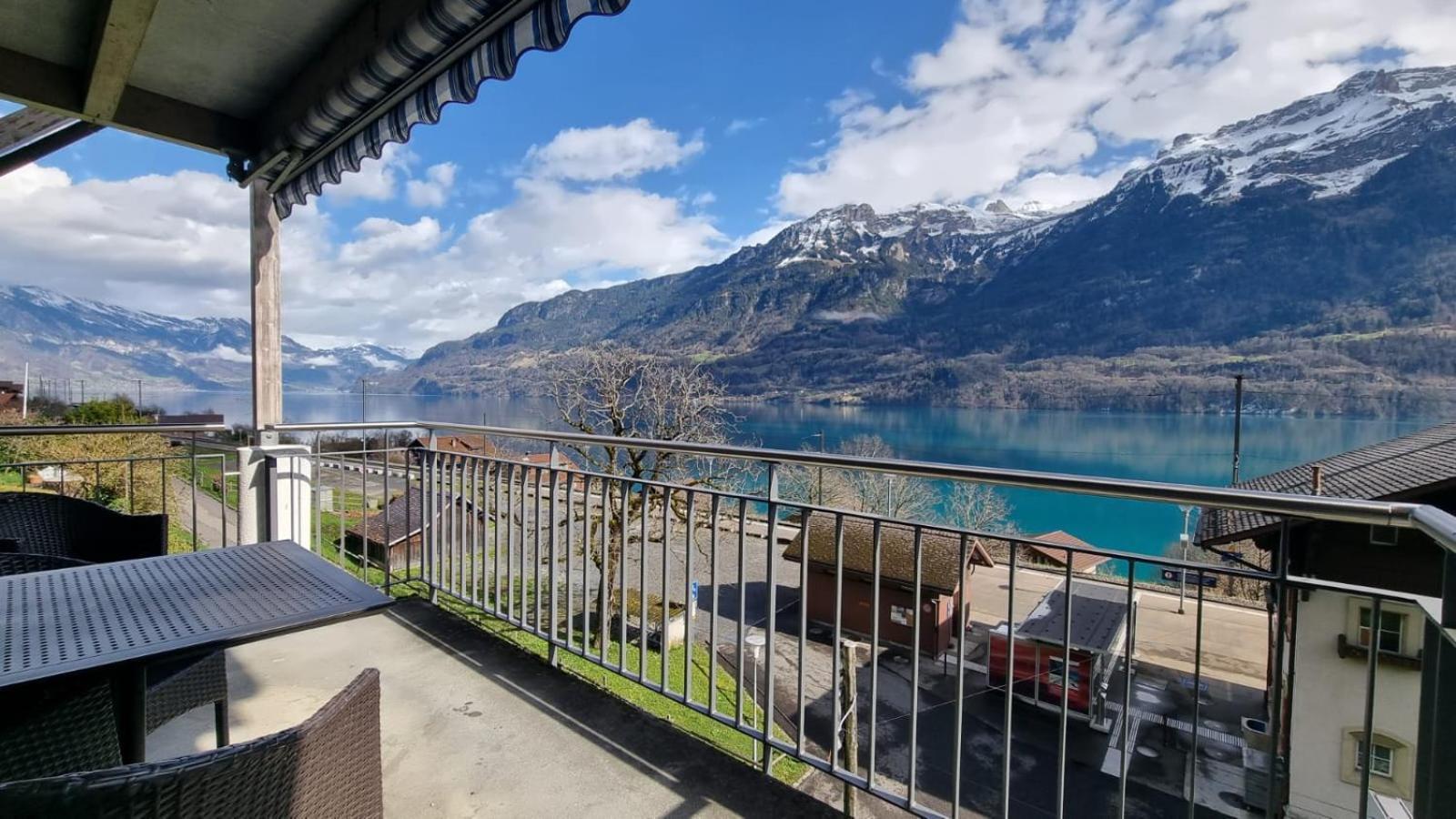 Niederried bei Interlaken Lake View Residence מראה חיצוני תמונה