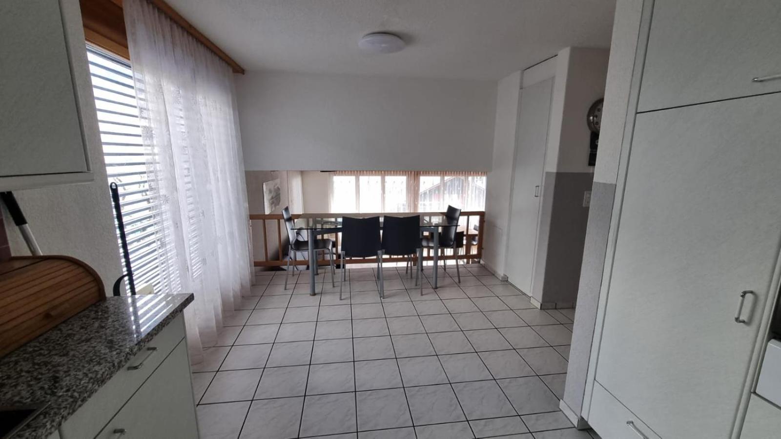 Niederried bei Interlaken Lake View Residence מראה חיצוני תמונה