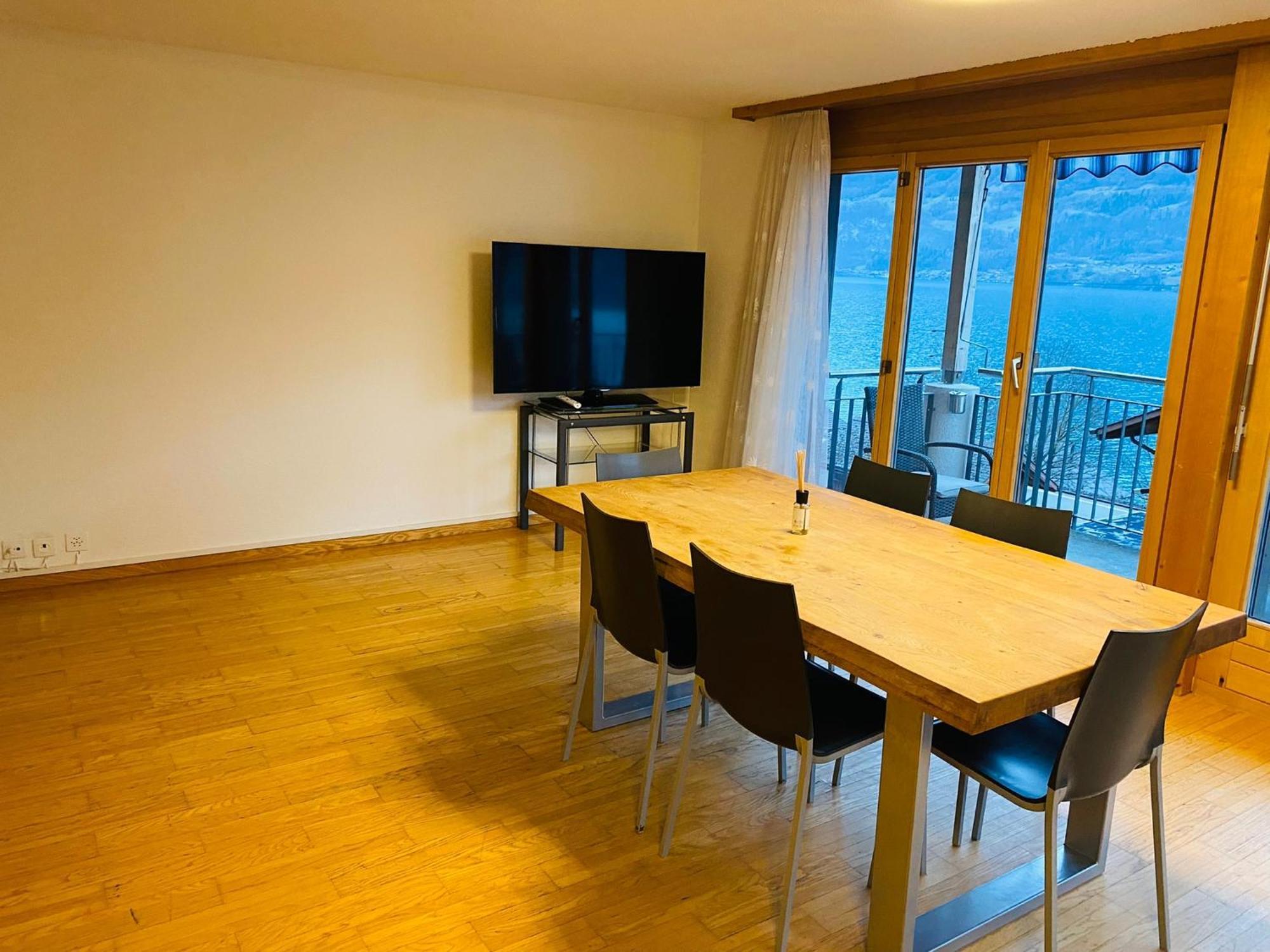 Niederried bei Interlaken Lake View Residence מראה חיצוני תמונה