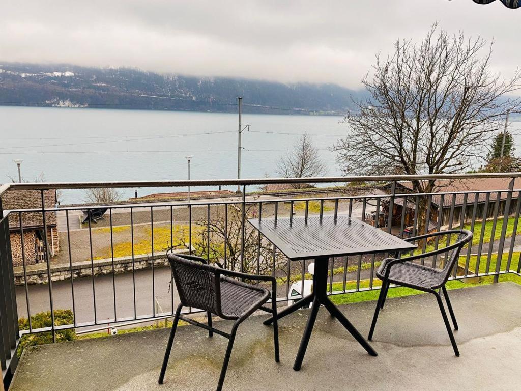 Niederried bei Interlaken Lake View Residence מראה חיצוני תמונה