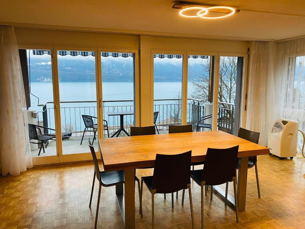 Niederried bei Interlaken Lake View Residence מראה חיצוני תמונה