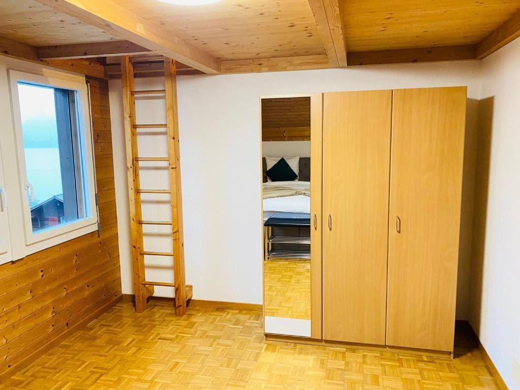 Niederried bei Interlaken Lake View Residence מראה חיצוני תמונה