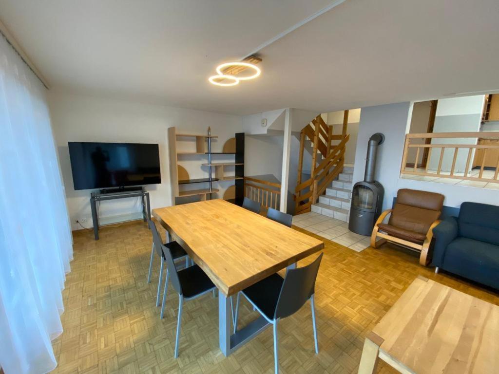Niederried bei Interlaken Lake View Residence מראה חיצוני תמונה