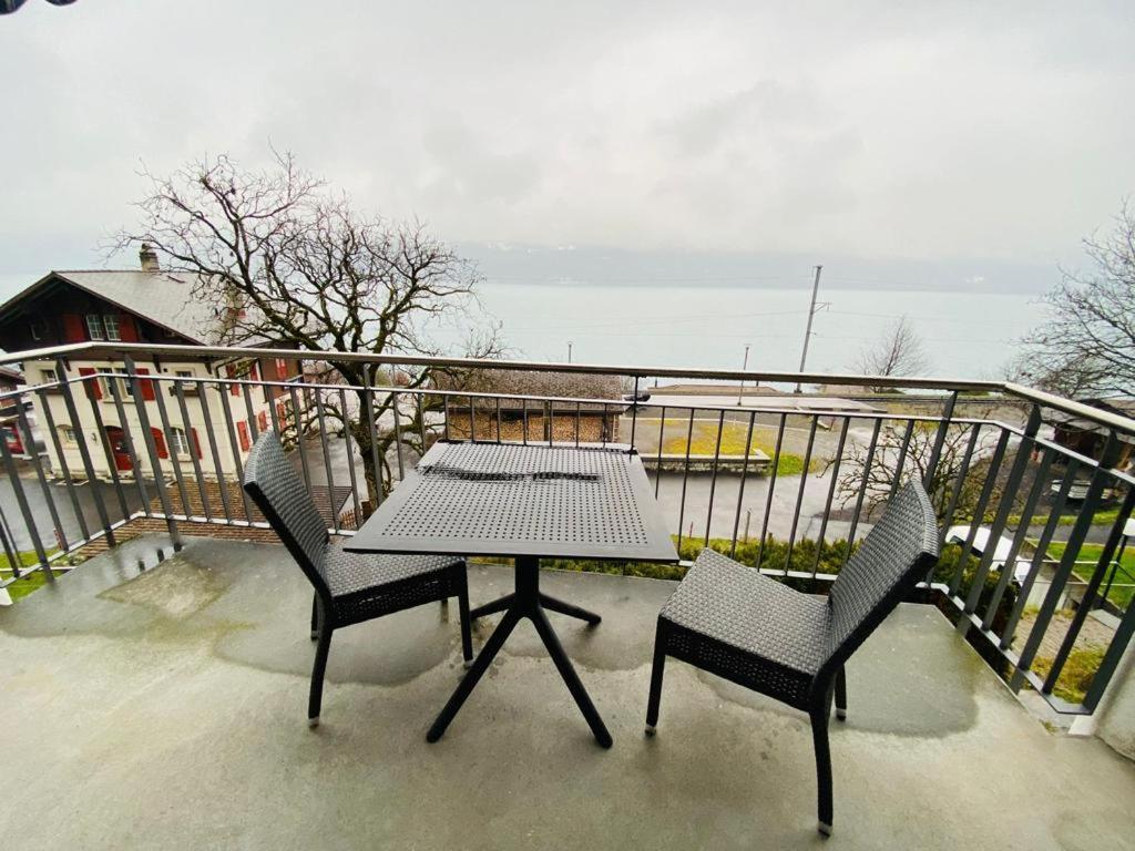 Niederried bei Interlaken Lake View Residence מראה חיצוני תמונה